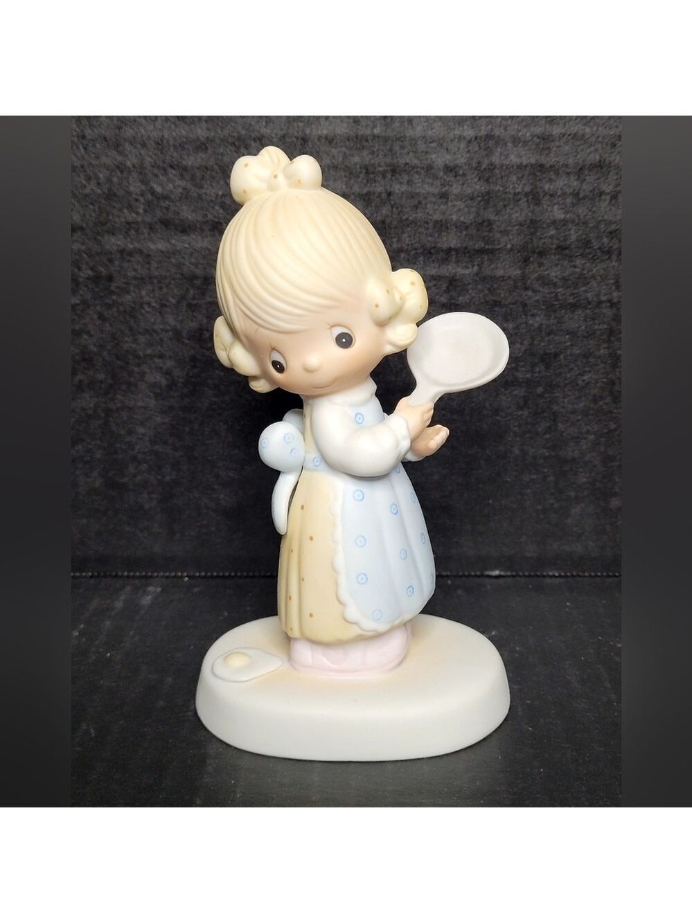 1979 Precious Moments Figurine - Eggs Over Easy #E-3118